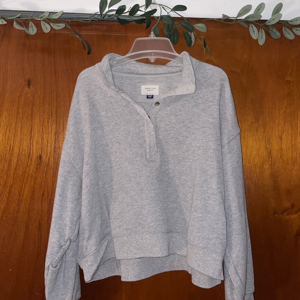 American Eagle Henley Cropped Fleece Sweatshirt